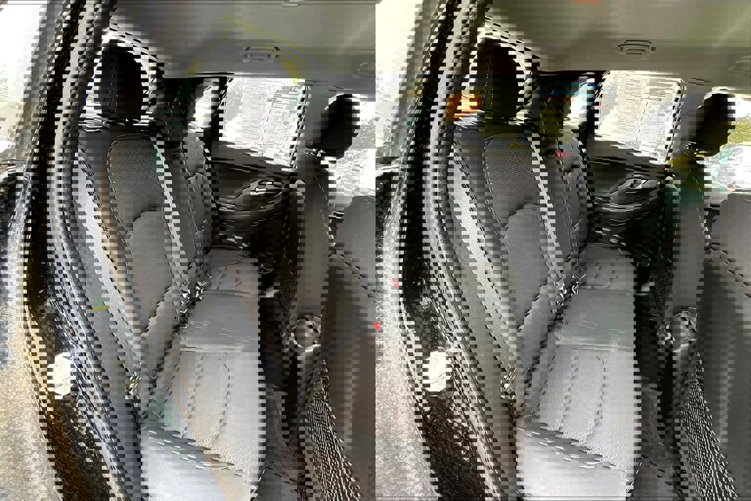 Used 2018 Hyundai Elantra GT image 27