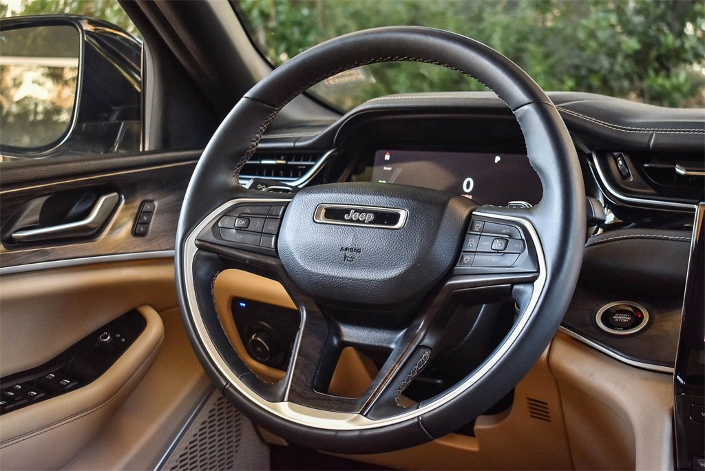 Used 2022 Jeep Grand Cherokee Limited 4xe image 15