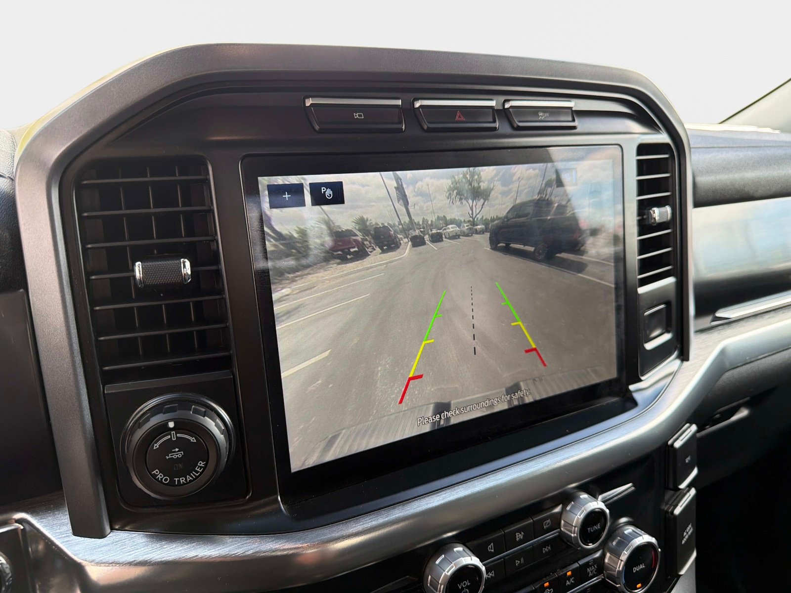 Used 2023 Ford F150 Lariat AWD/4WD image 45