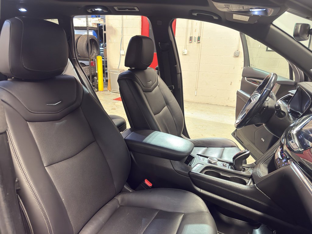 Used 2021 Cadillac XT6 Premium Luxury image 22