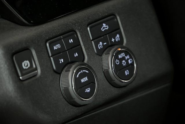 Used 2023 Chevrolet Silverado 1500 RST w/ Z71 Off-Road Package image 15