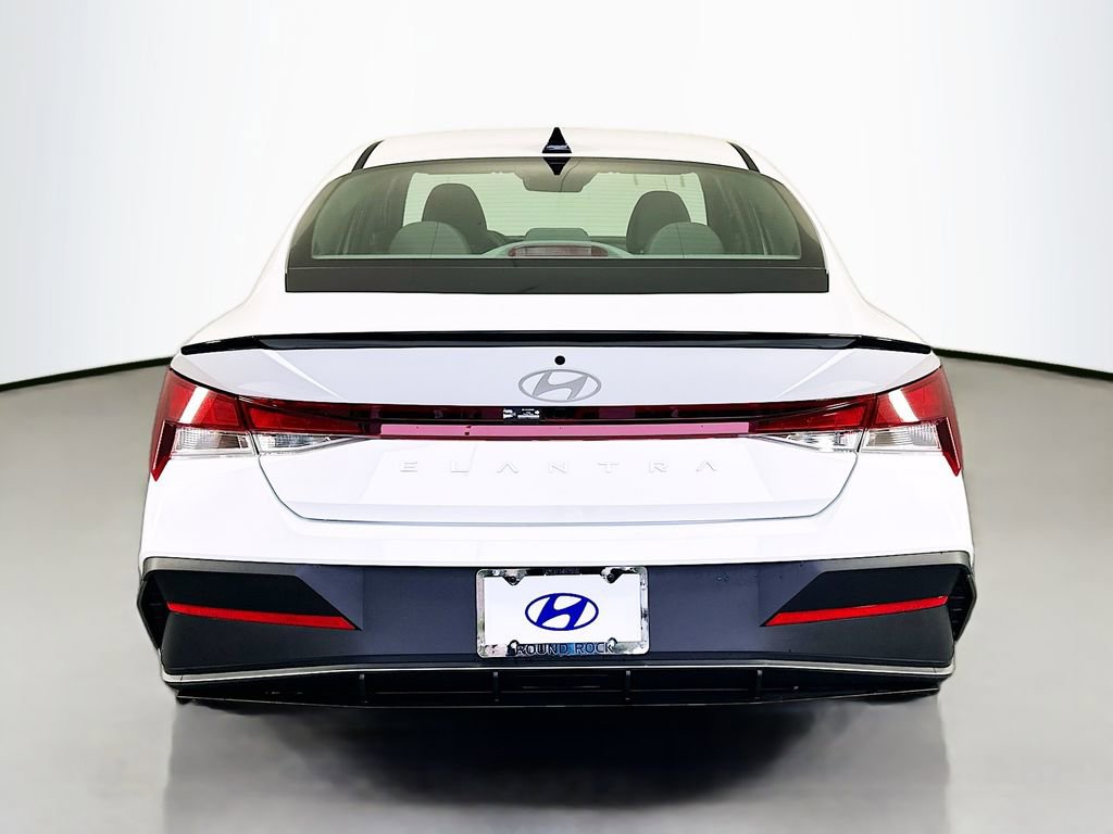 New 2026 Hyundai Elantra Sport image 6