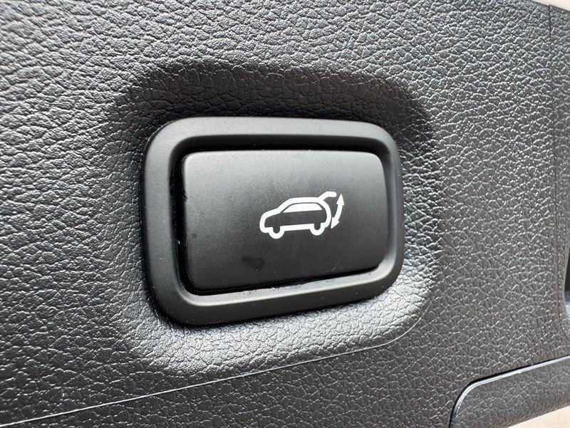 Used 2023 Hyundai Santa Fe SEL AWD/4WD image 25