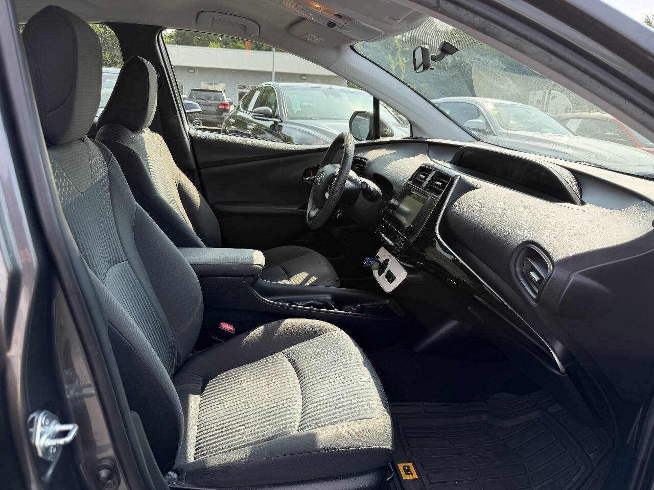 Used 2016 Toyota Prius Two FWD image 12