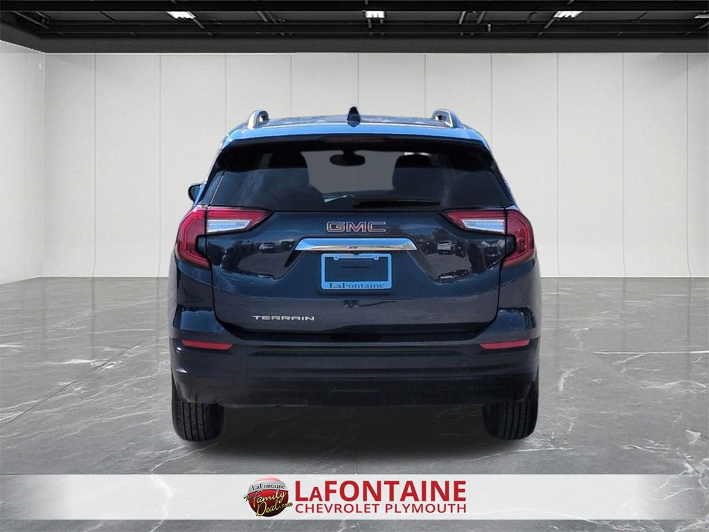 Certified 2023 GMC Terrain SLE w/ Driver Convenience Package image 7