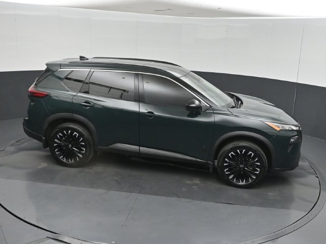 Used 2026 Nissan Rogue Dark Armor FWD image 44