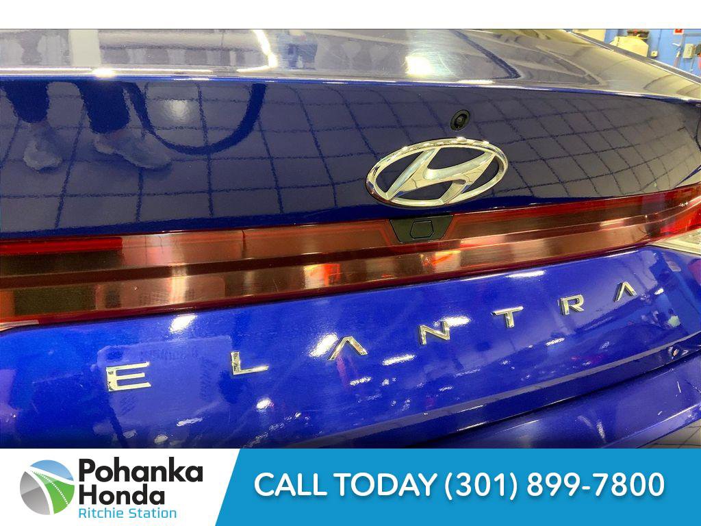 Used 2023 Hyundai Elantra SEL w/ Convenience Package image 7