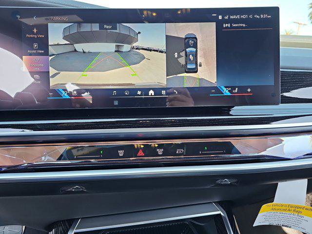 New 2025 BMW 750e xDrive image 25