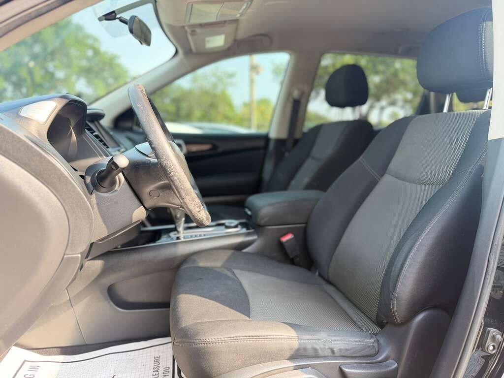 Used 2017 Nissan Pathfinder S AWD/4WD image 11