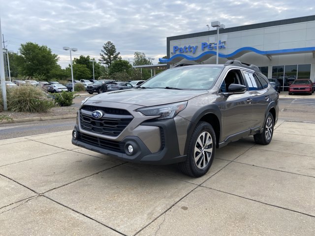 Used 2024 Subaru Outback Premium AWD/4WD image 4
