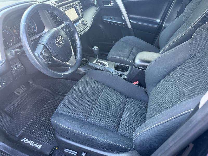 Used 2018 Toyota RAV4 XLE AWD/4WD image 10