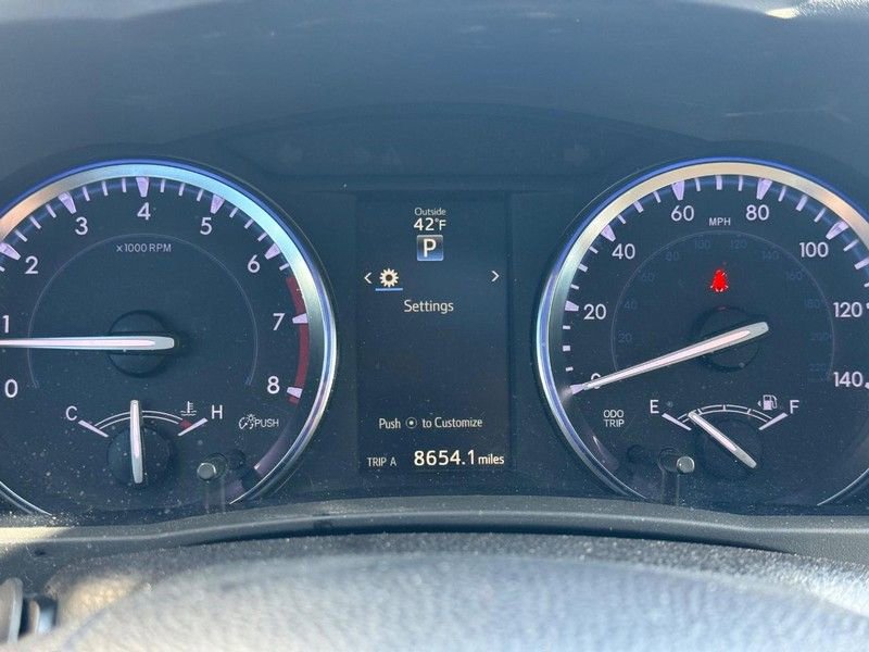 Used 2014 Toyota Highlander Limited FWD image 22