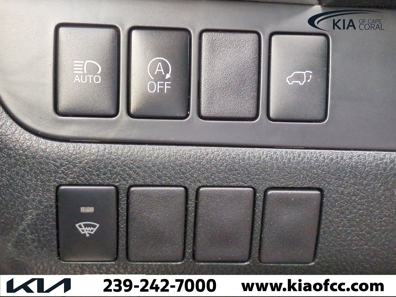 Used 2019 Toyota Highlander XLE image 25