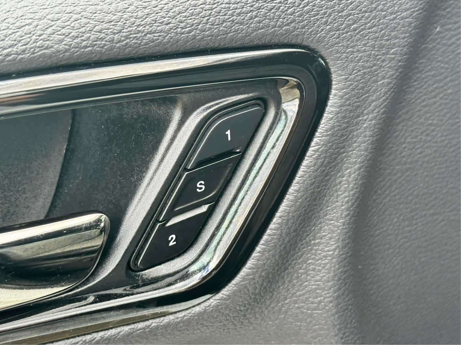 Used 2023 Dodge Durango GT AWD/4WD image 17