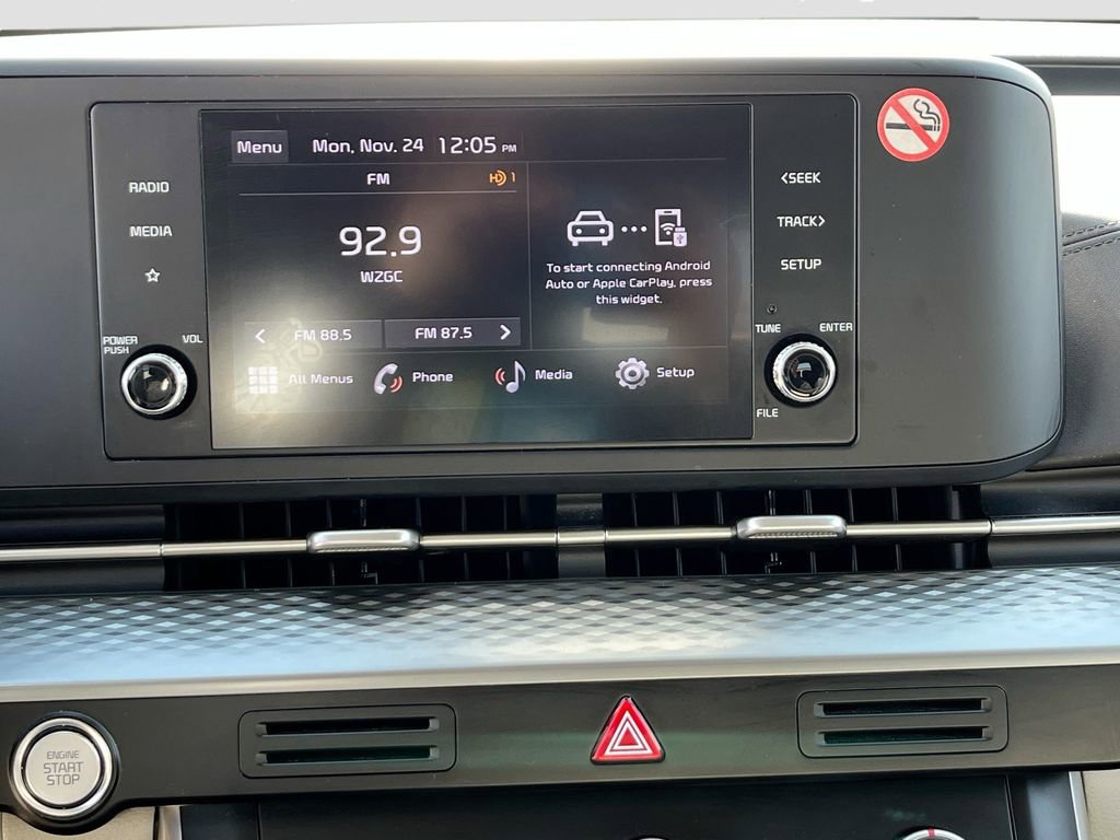 Certified 2024 Kia Carnival LX image 15