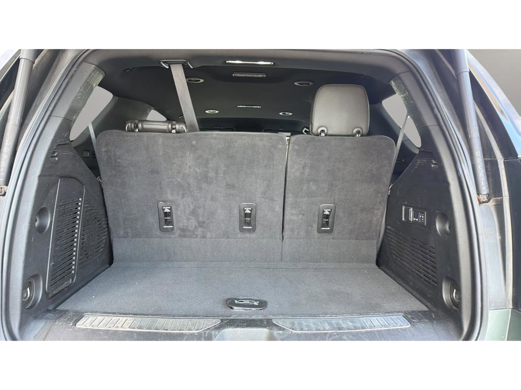 Used 2024 Chevrolet Tahoe Premier AWD/4WD image 12