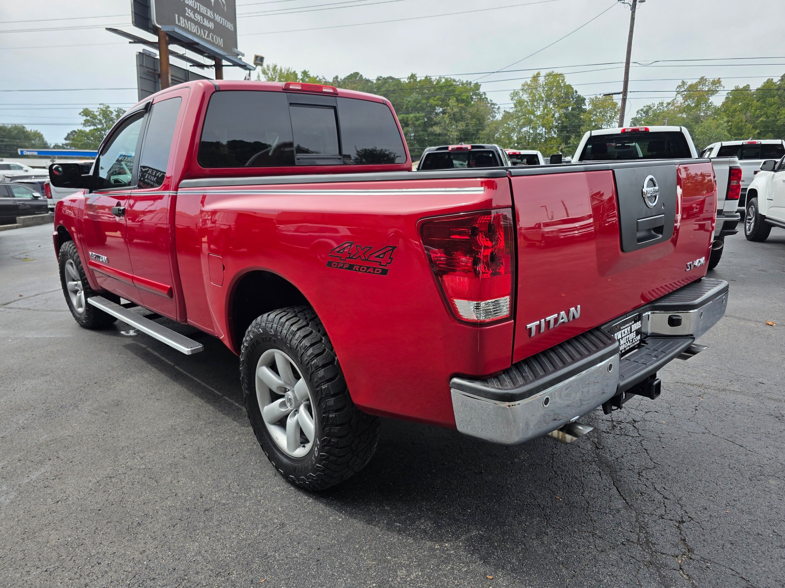 Used 2012 Nissan Titan SV w/ SV Value Truck Pkg AWD/4WD image 7