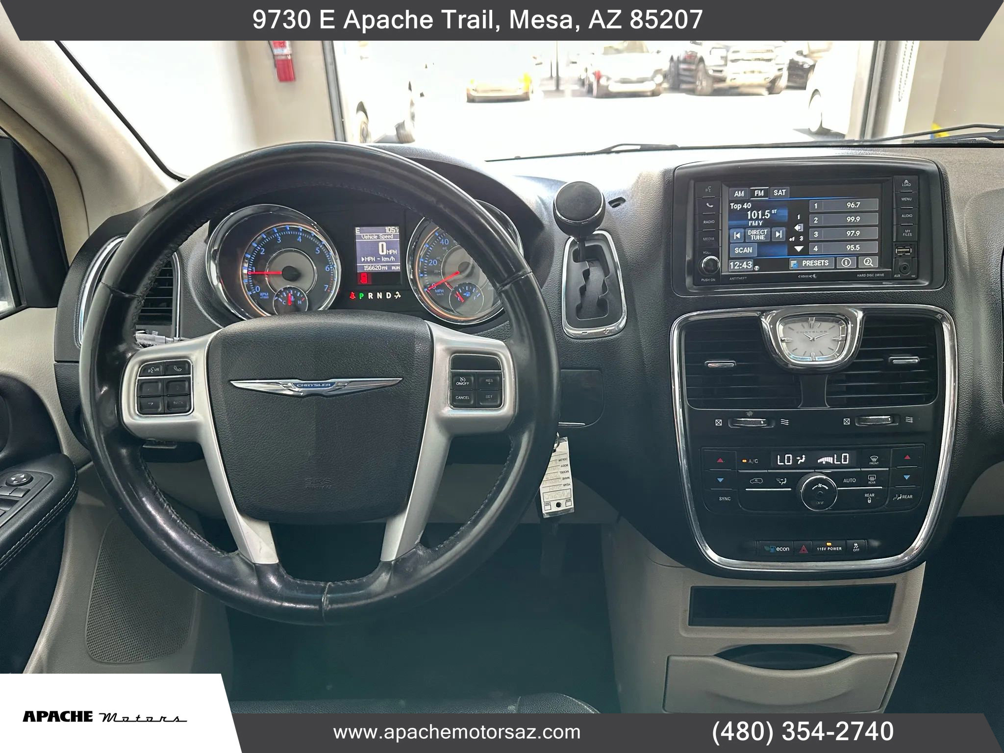 Used 2014 Chrysler Town & Country Touring image 21