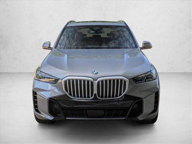 New 2026 BMW X5 xDrive40i w/ M Sport Package AWD/4WD image 6