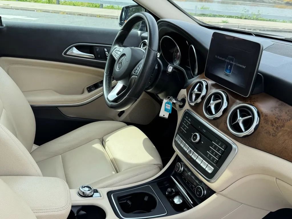 Used 2018 Mercedes-Benz GLA 250 4MATIC image 20
