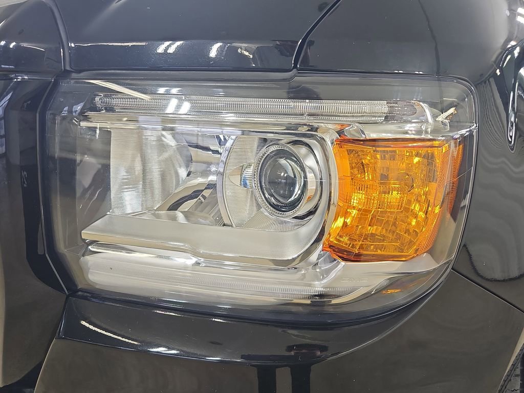 Certified 2022 GMC Canyon Elevation w/ Trailering Package image 36