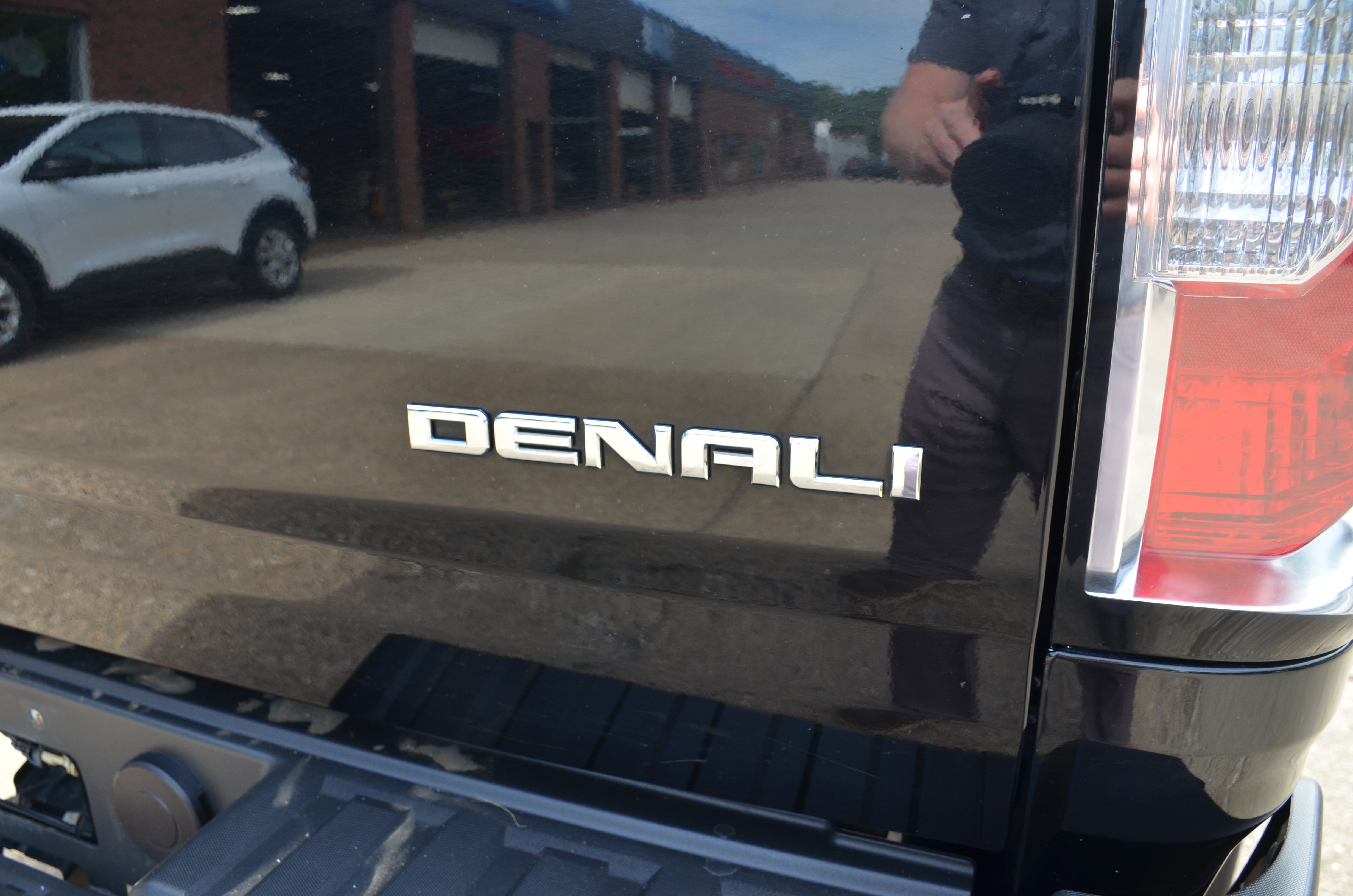 Used 2020 GMC Canyon Denali AWD/4WD image 25