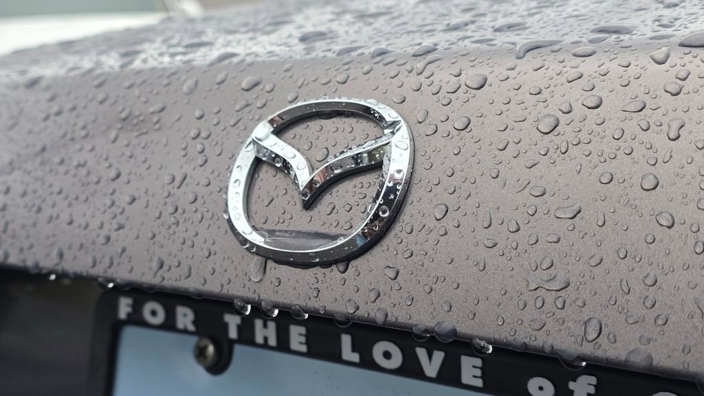 Used 2007 MAZDA MX-5 Miata Grand Touring w/ Premium Pkg image 16