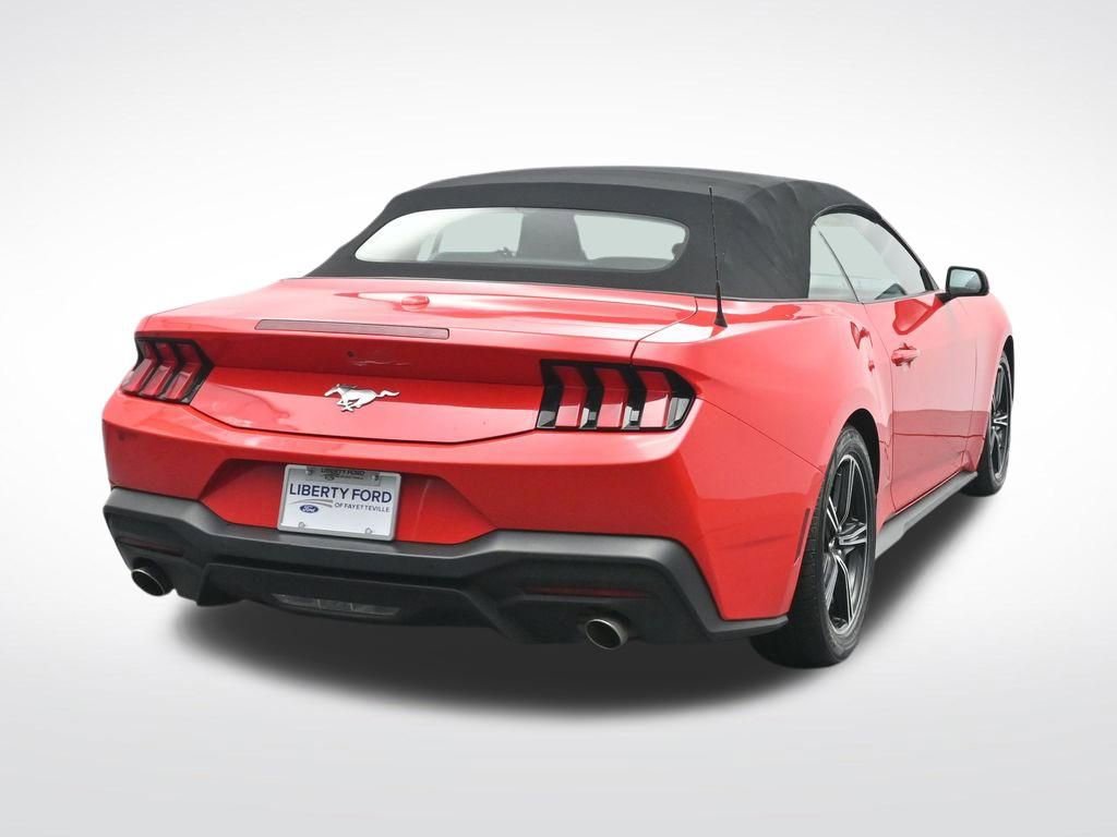Used 2024 Ford Mustang EcoBoost image 7