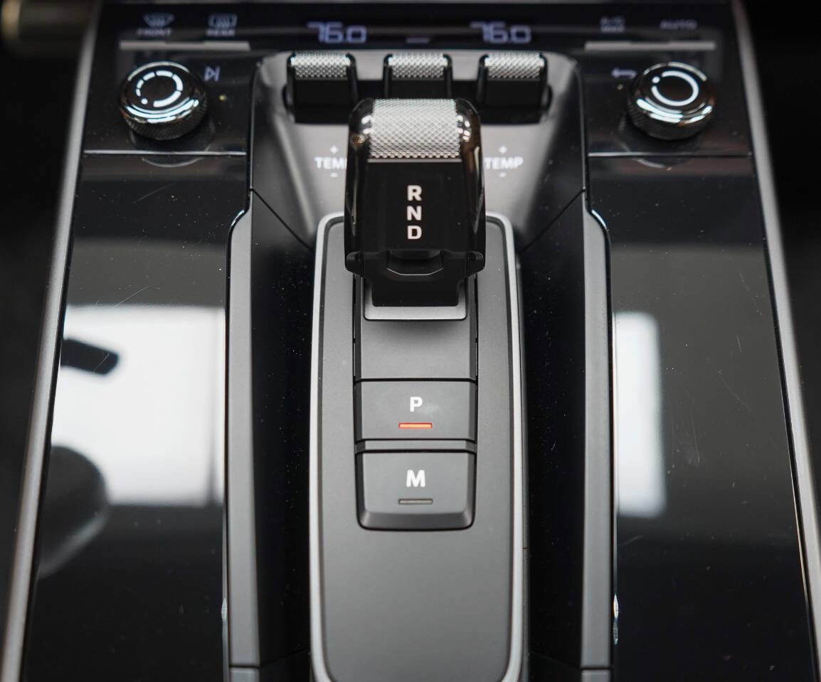 Used 2024 Porsche 911 Targa 4S w/ Premium Package image 78