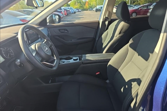Certified 2023 Nissan Rogue S AWD/4WD image 3