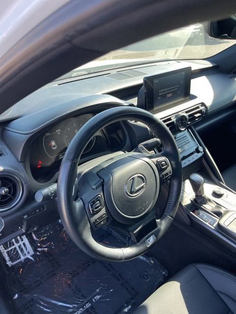 Used 2024 Lexus IS 350 F Sport RWD image 13