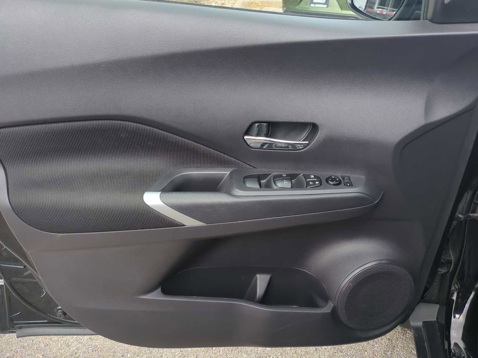 Used 2024 Nissan Kicks SV FWD image 20