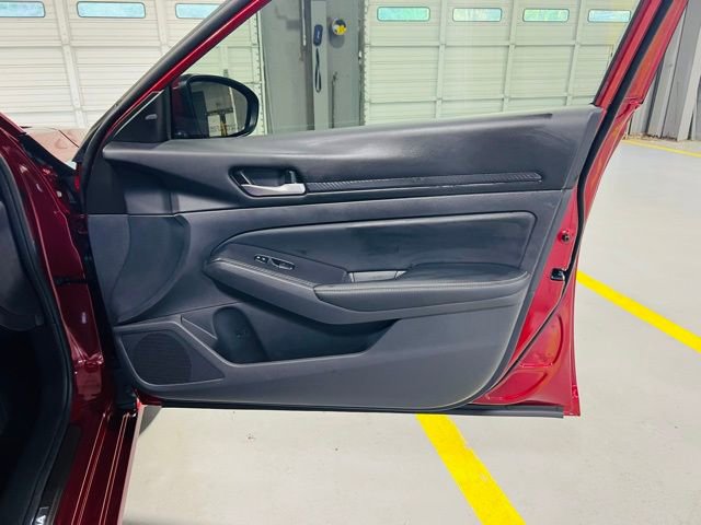 New 2025 Nissan Altima 2.5 SV w/ SV Special Edition Package image 34