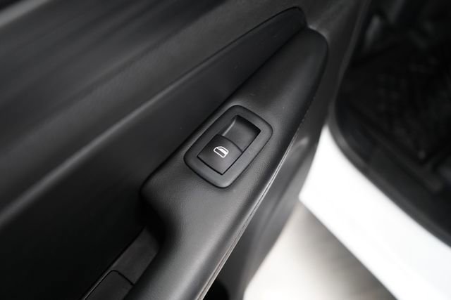 Used 2020 Jeep Grand Cherokee Altitude image 59