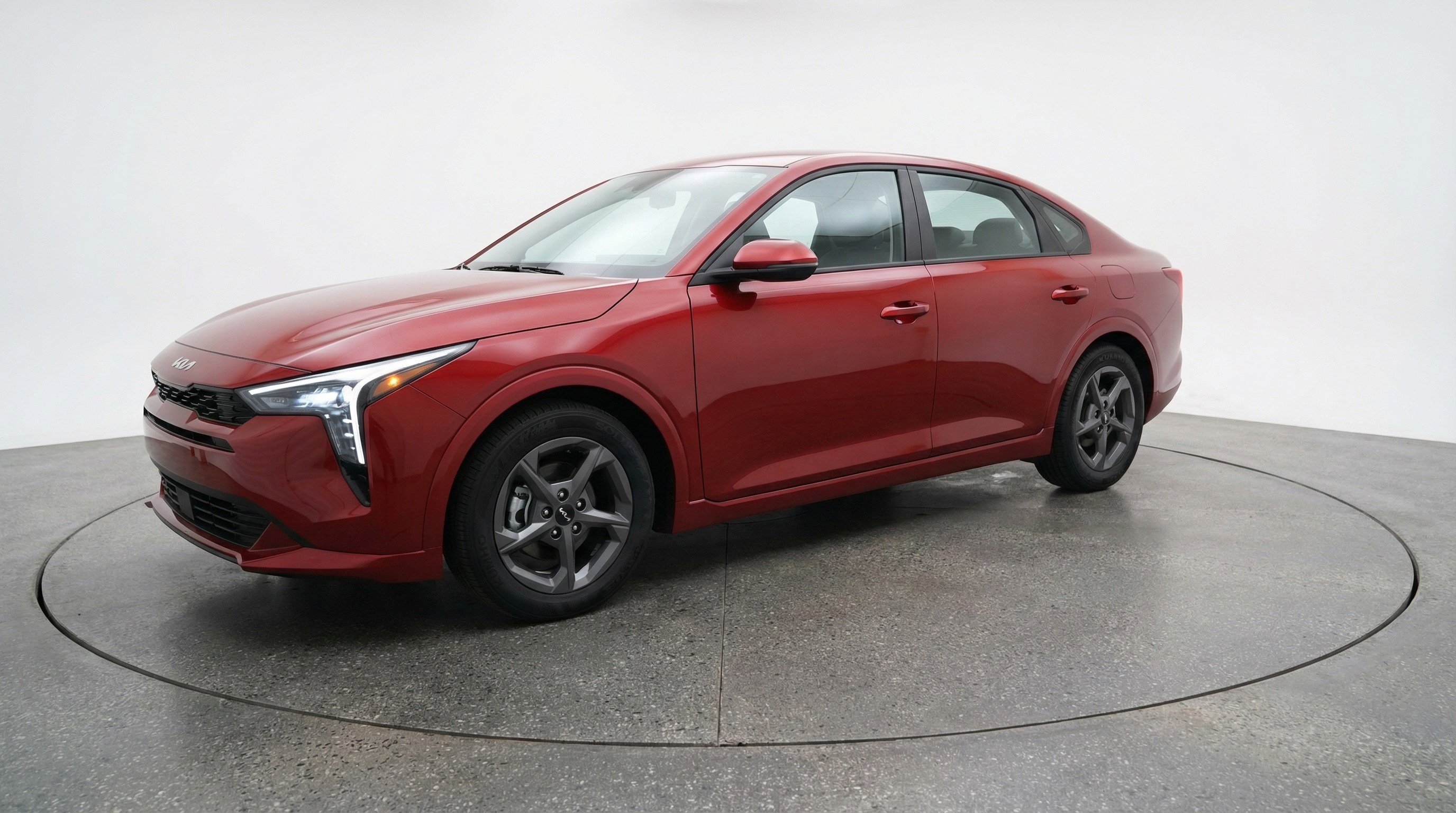 Used 2025 Kia K4 LXS FWD image 3