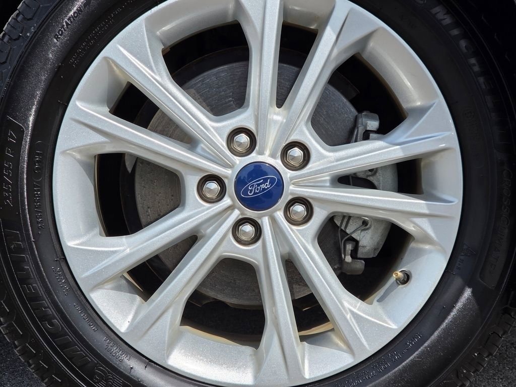Used 2018 Ford Escape SEL w/ Ford Safe & Smart Package FWD image 19