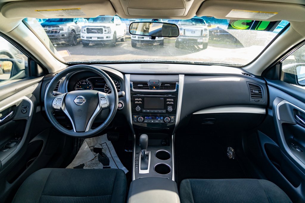 Used 2015 Nissan Altima 2.5 SV image 13