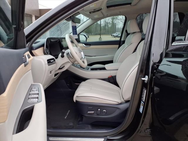 Used 2023 Hyundai Palisade Limited w/ Cargo Package FWD image 14