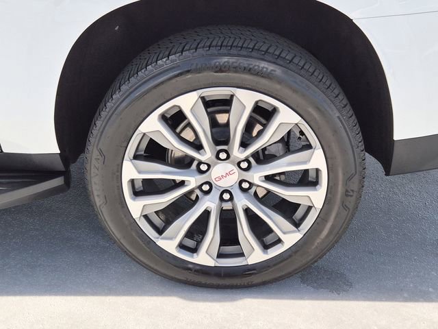 Used 2021 GMC Yukon XL Denali w/ Advanced Technology Package image 11