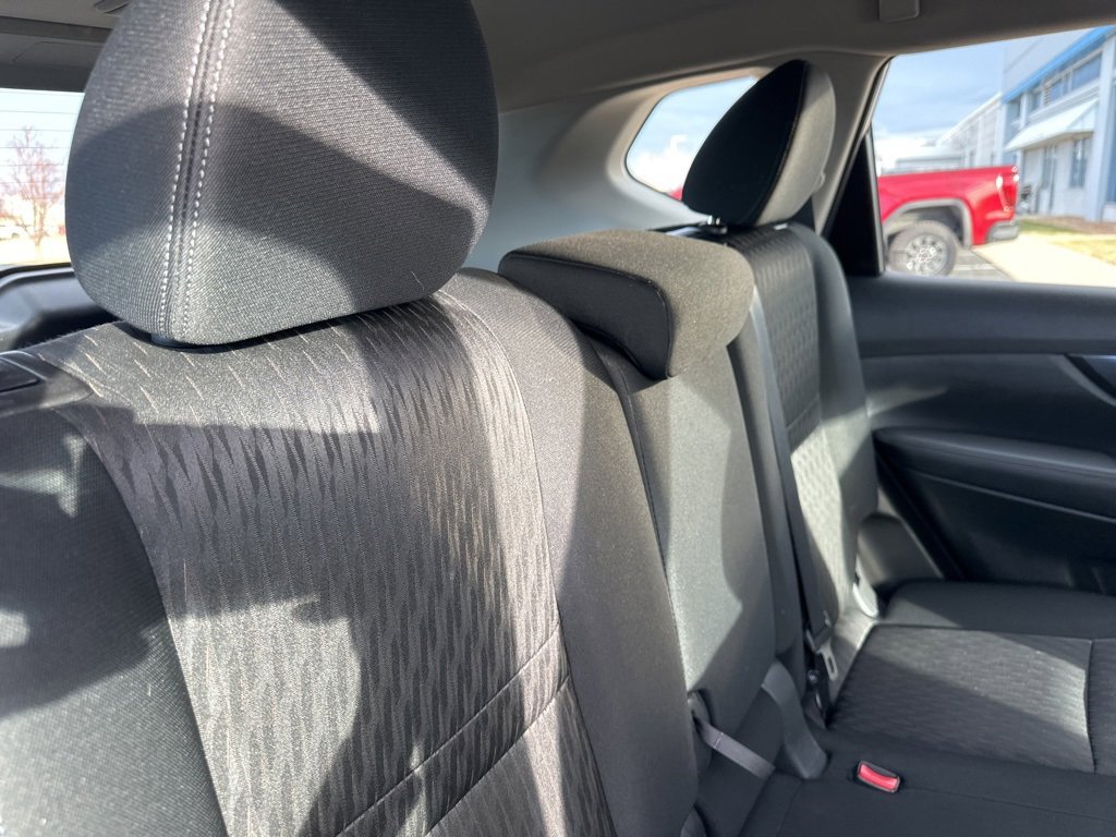 Used 2017 Nissan Rogue S image 23