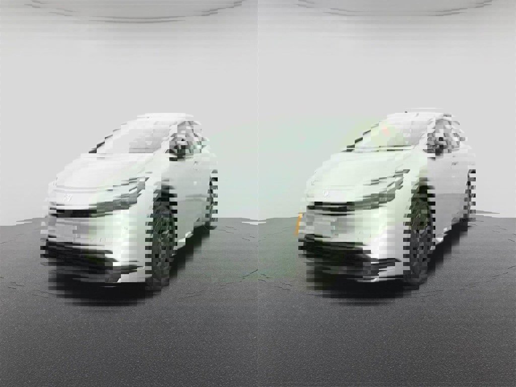 New 2026 Toyota Prius LE image 32