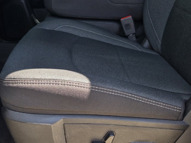 Certified 2025 RAM 2500 Big Horn AWD/4WD image 30