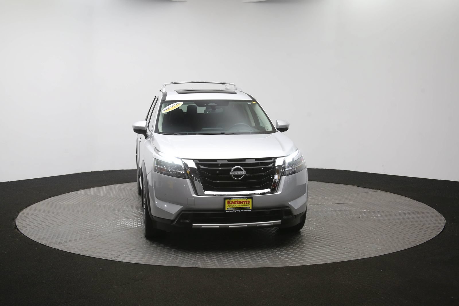 Used 2023 Nissan Pathfinder Platinum AWD/4WD image 49