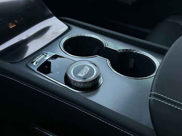 New 2026 Cadillac Vistiq Premium Luxury AWD/4WD image 16