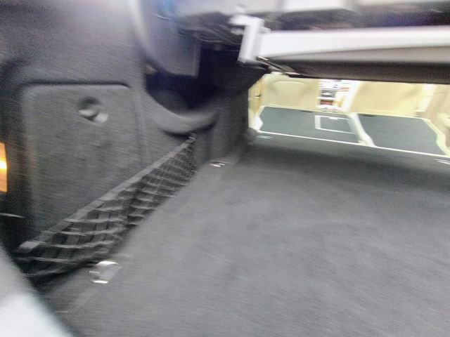 Used 2014 Mercedes-Benz E 250 BlueTEC Sedan image 64