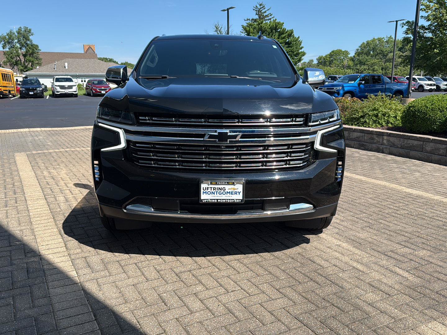 Used 2021 Chevrolet Suburban Premier AWD/4WD image 8