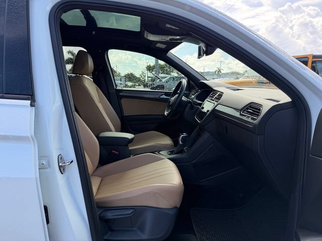 Certified 2023 Volkswagen Tiguan SE R-Line FWD image 16