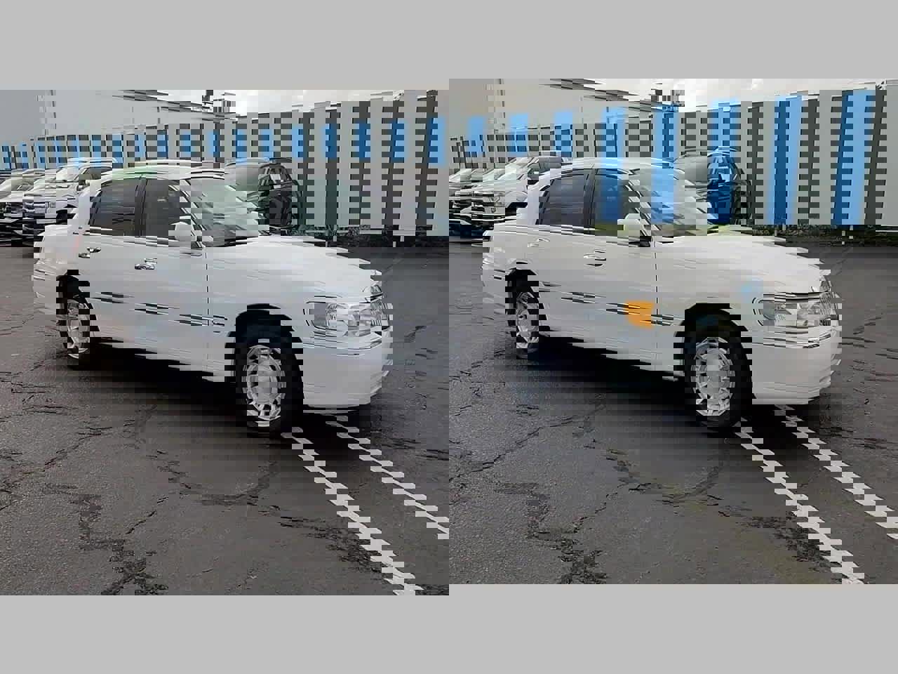 Used 2001 Lincoln Town Car Executive image 27