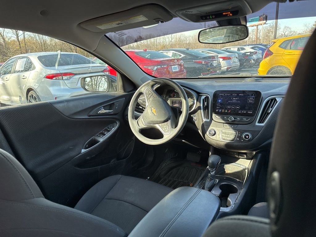 Used 2022 Chevrolet Malibu LT image 11