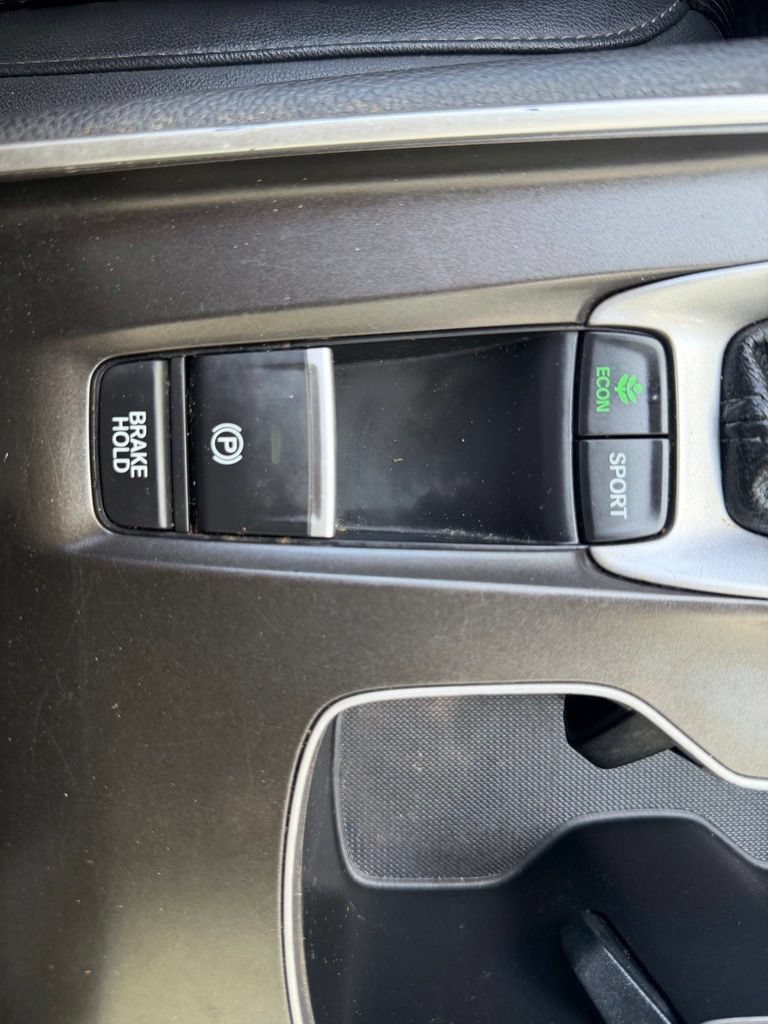 Used 2019 Honda Accord Sport image 23